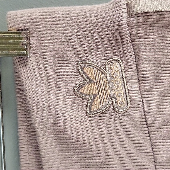 Adidas high waisted biker shorts Size S - Picture 4 of 9